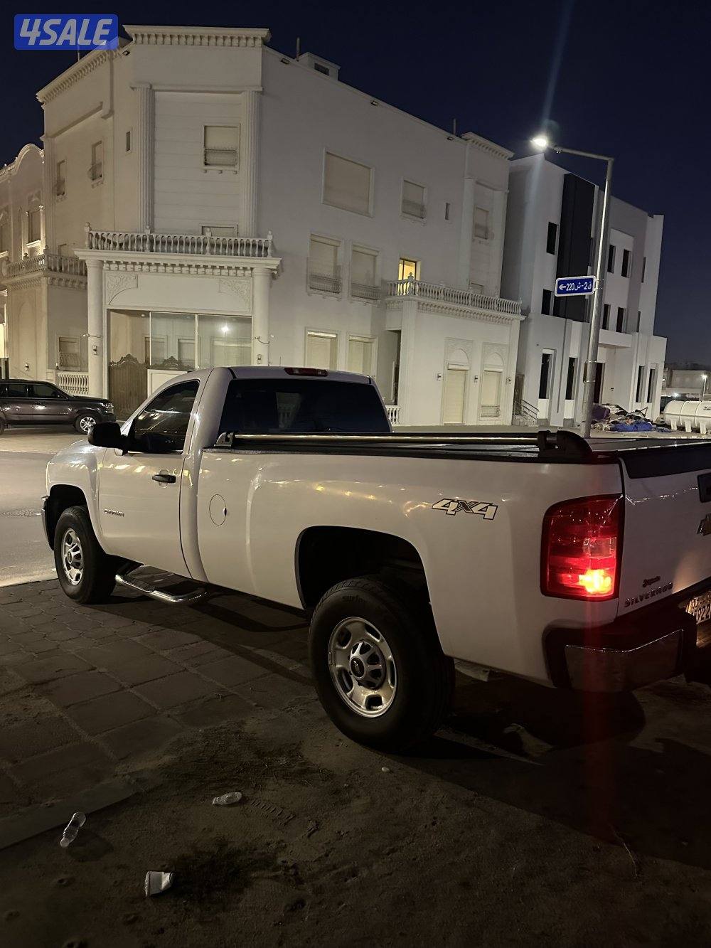 سلفرادو HD مديل 2013 ماشي ١٤٠ وارد الوكالة شرط الفحص سيرفس حديث تواير3