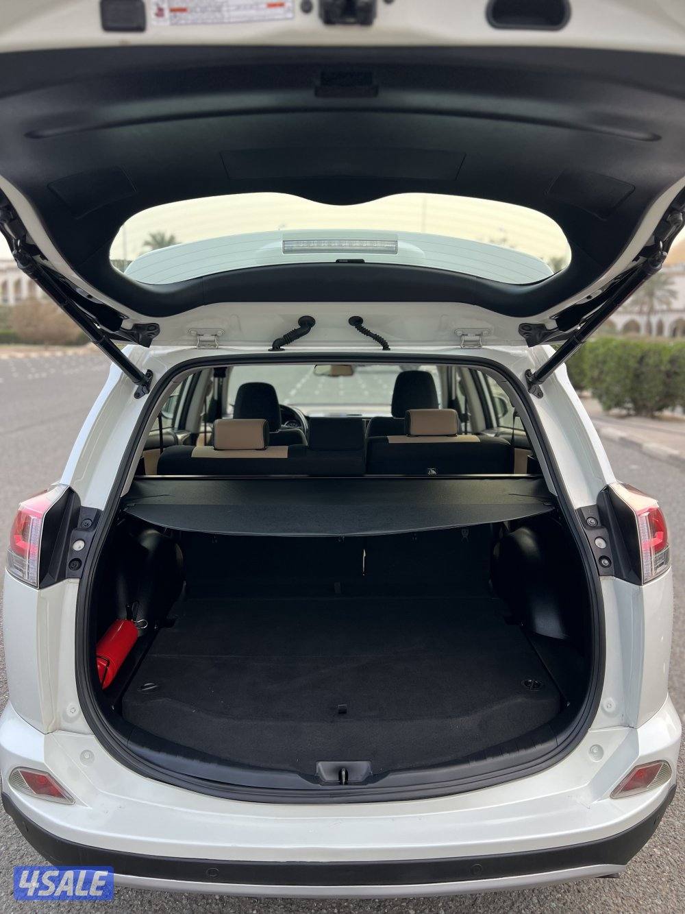 راف فور 2018 عداد 152 الف كامل المواصفات شرط الفحص وارد الوكاله10