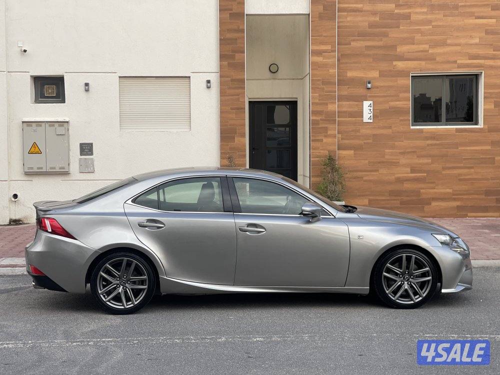 لكزس F سبورت IS3506