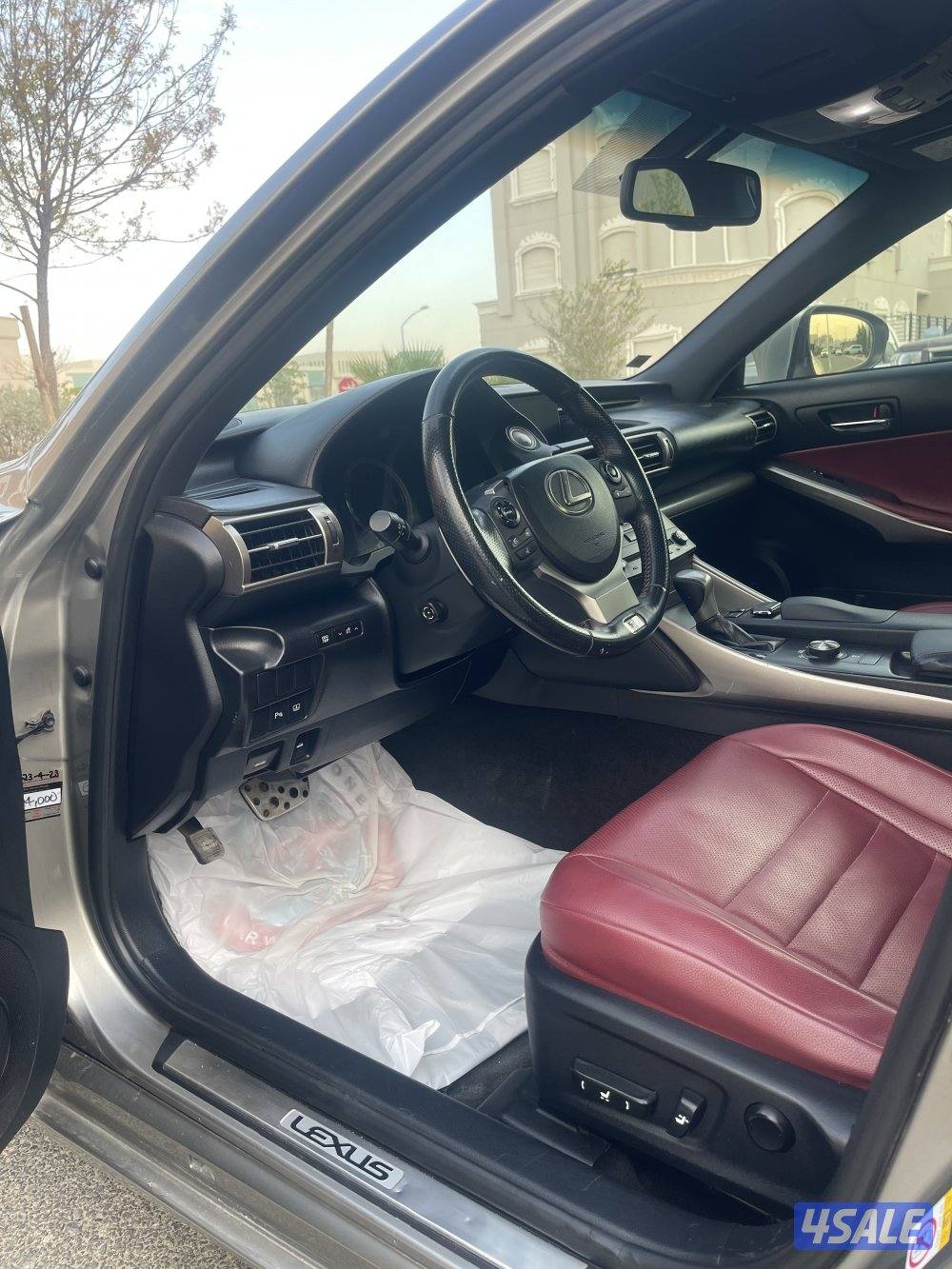 لكزس F سبورت IS3507