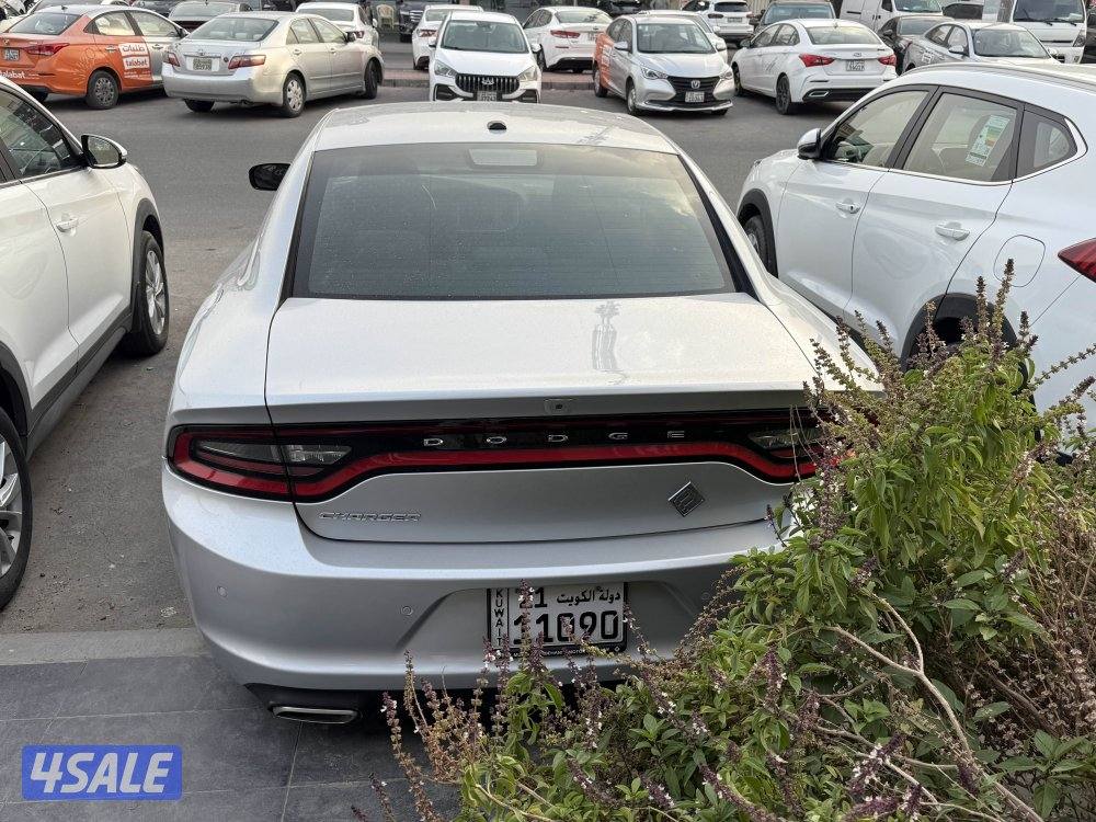دودج شارجر 20212