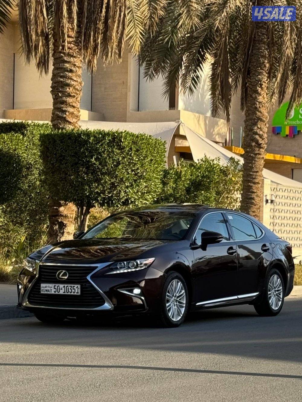 للبيع لكزس موديل 2017 ES350 ماشي 1222