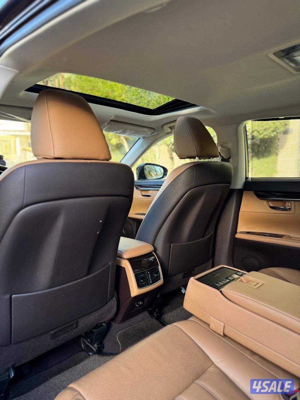 للبيع لكزس موديل 2017 ES350 ماشي 12210