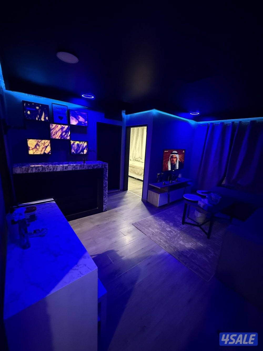 يوجد لدينا شقه خلو الايجار غرفه وصاله ومطبخ وحمام تشطيب سوبر لوكس نفس0