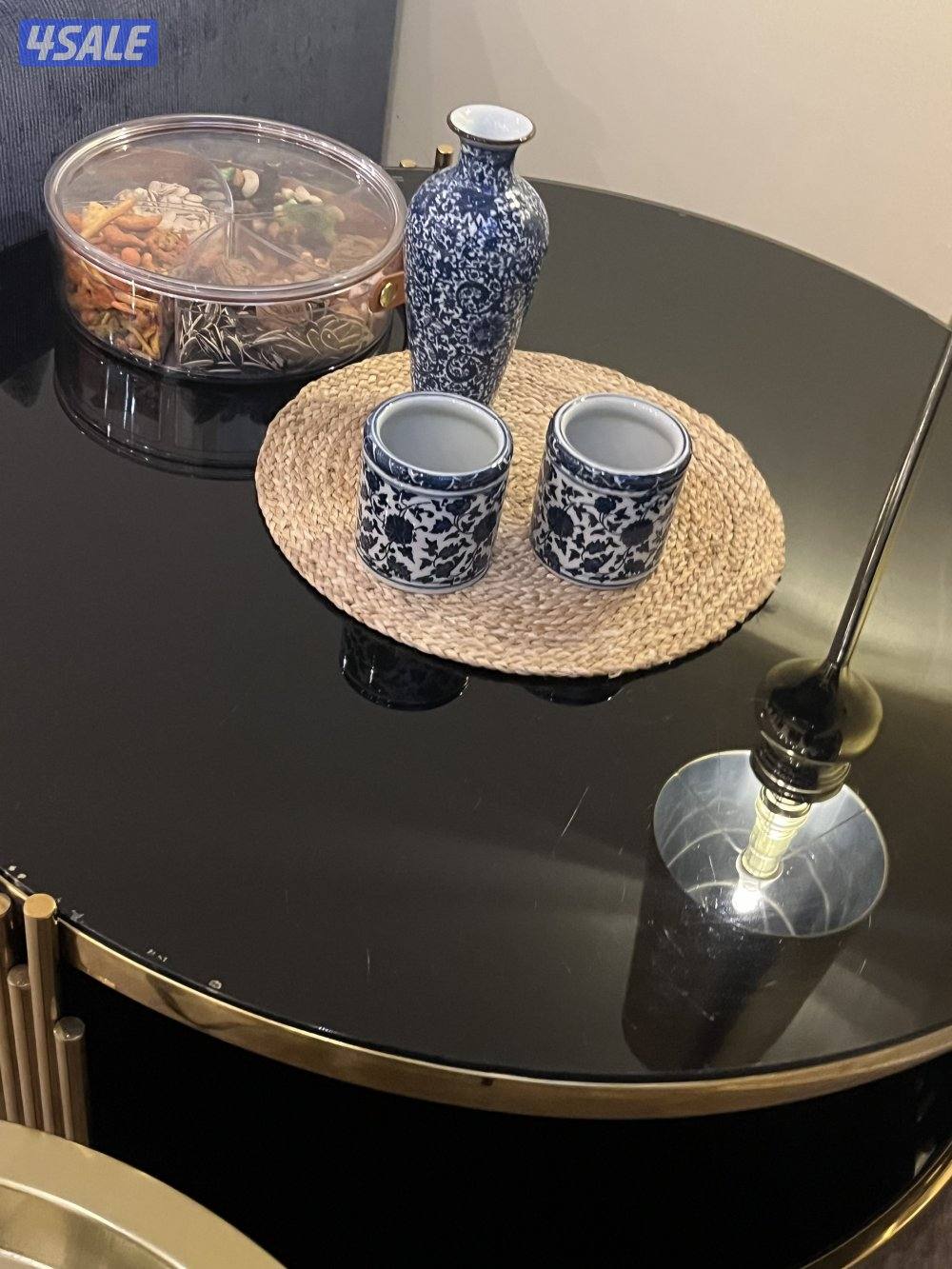 طاوله للبيع2