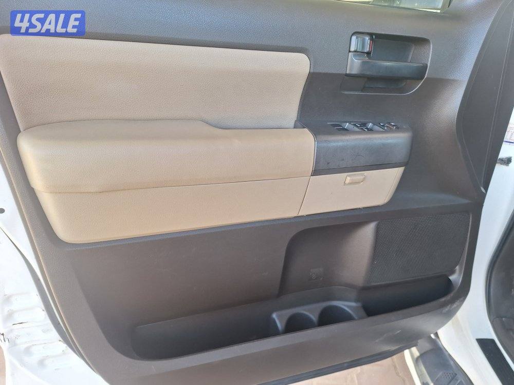 جيب تويوتا سيكويا10