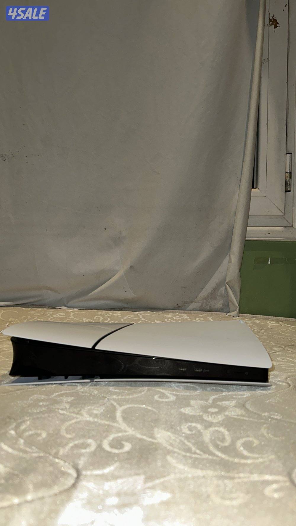 سوني فايف سليمب استعمال خفيف مع كامل اغراضها1