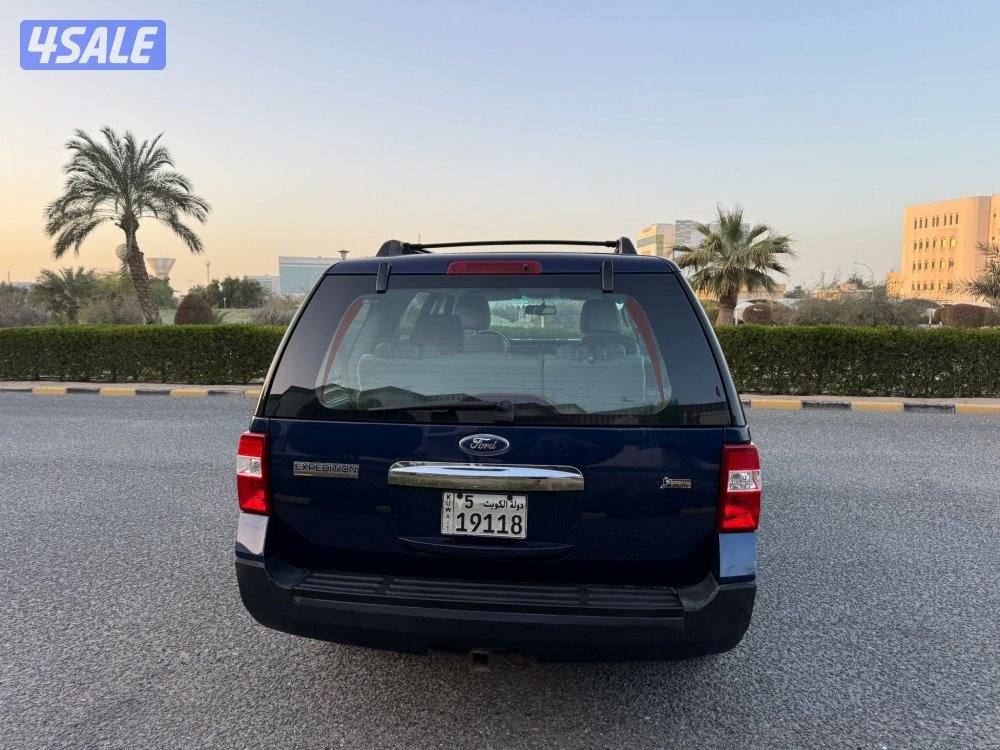 لبيع فورد اكسبدشن موديل 20113