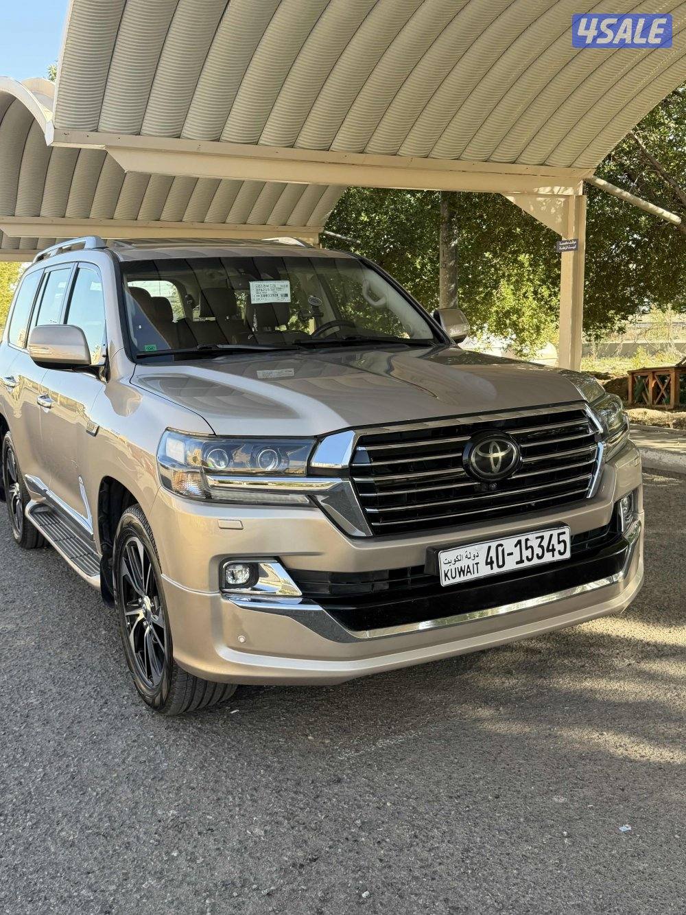 للبيع لاند VXR2