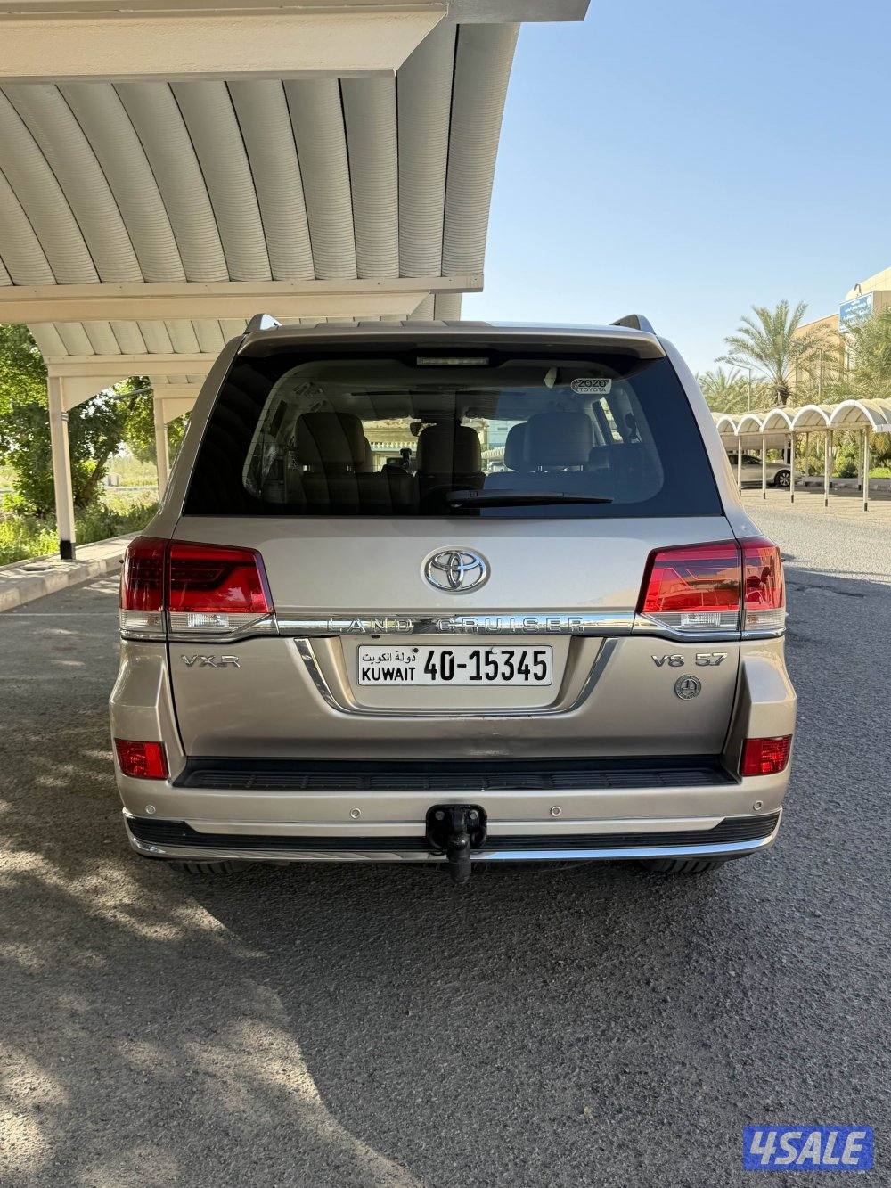 للبيع لاند VXR4