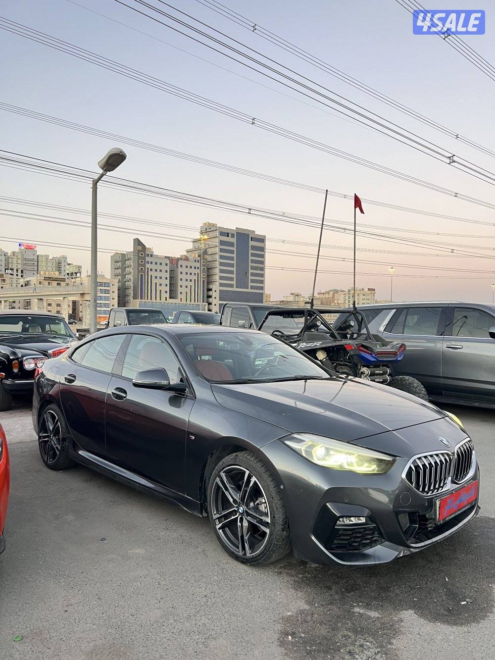 بس أم دبيلو 20212