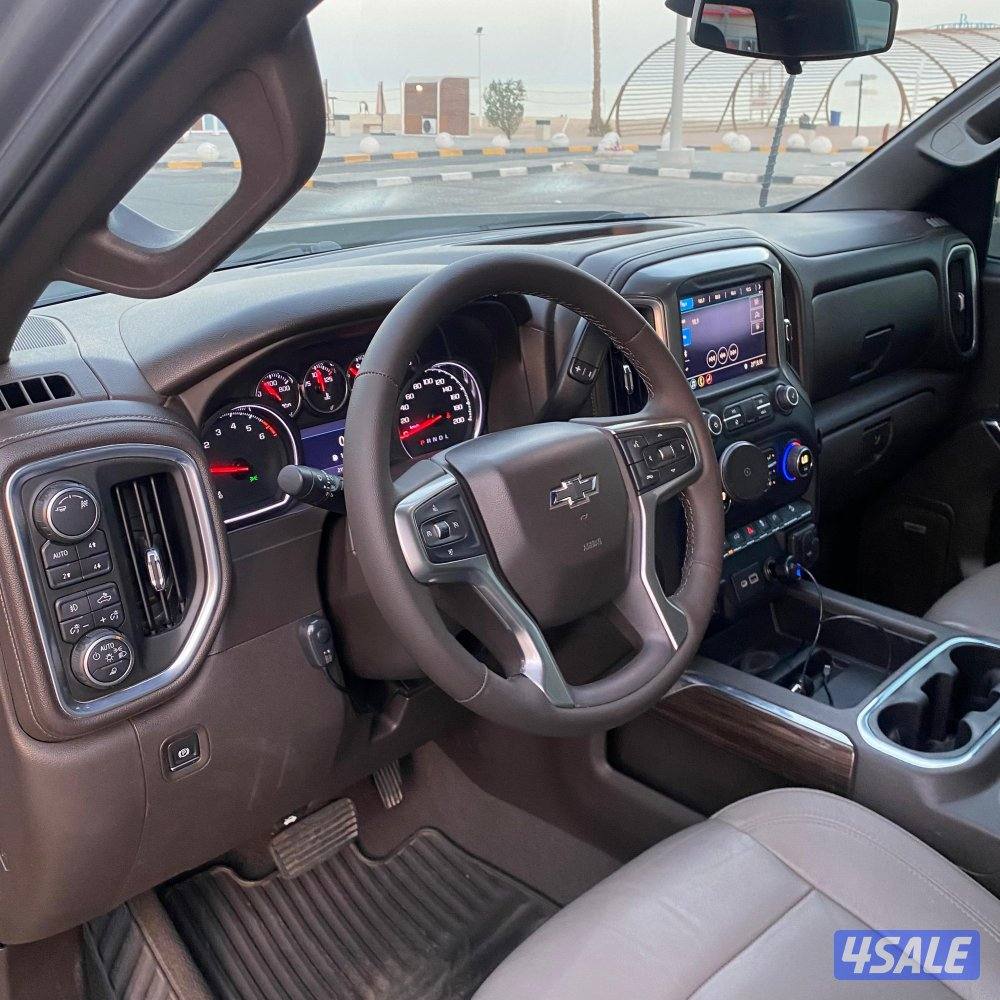 بيع🔺شراء🔺تثمين

للبيع وانيت سلفرادو Z71 
موديل 2019 
عداد 200
وارد ا6