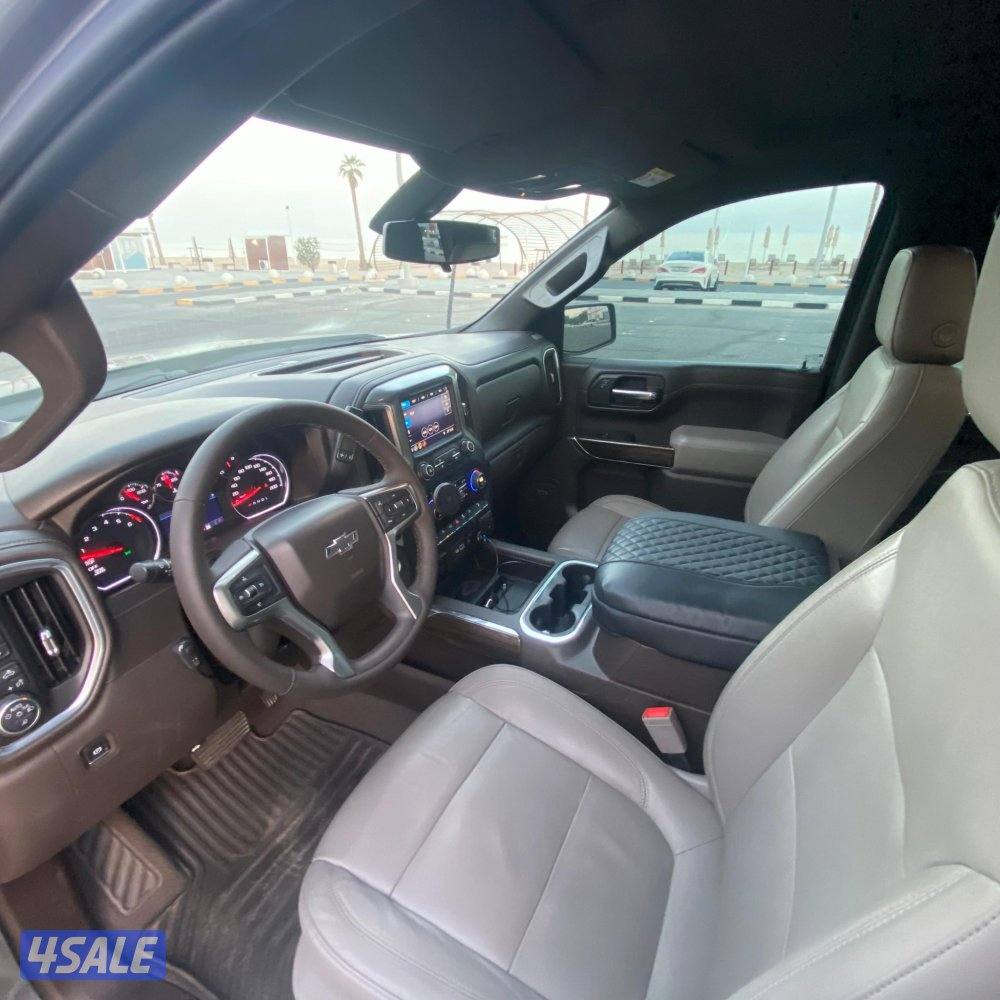 بيع🔺شراء🔺تثمين

للبيع وانيت سلفرادو Z71 
موديل 2019 
عداد 200
وارد ا7