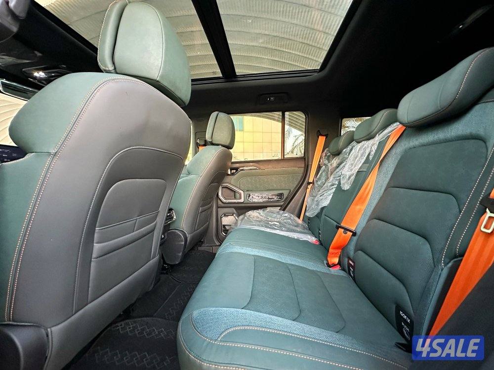 معرض القمة🚩11