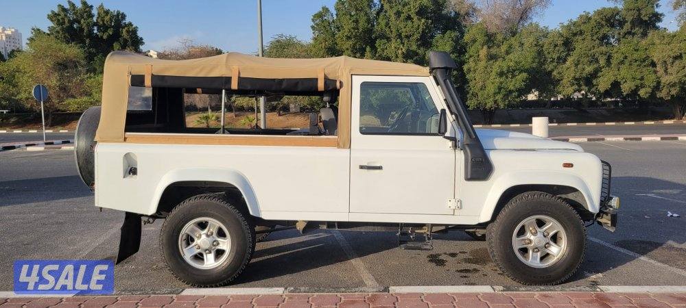 مشرف  بالقرب من الملاعب0