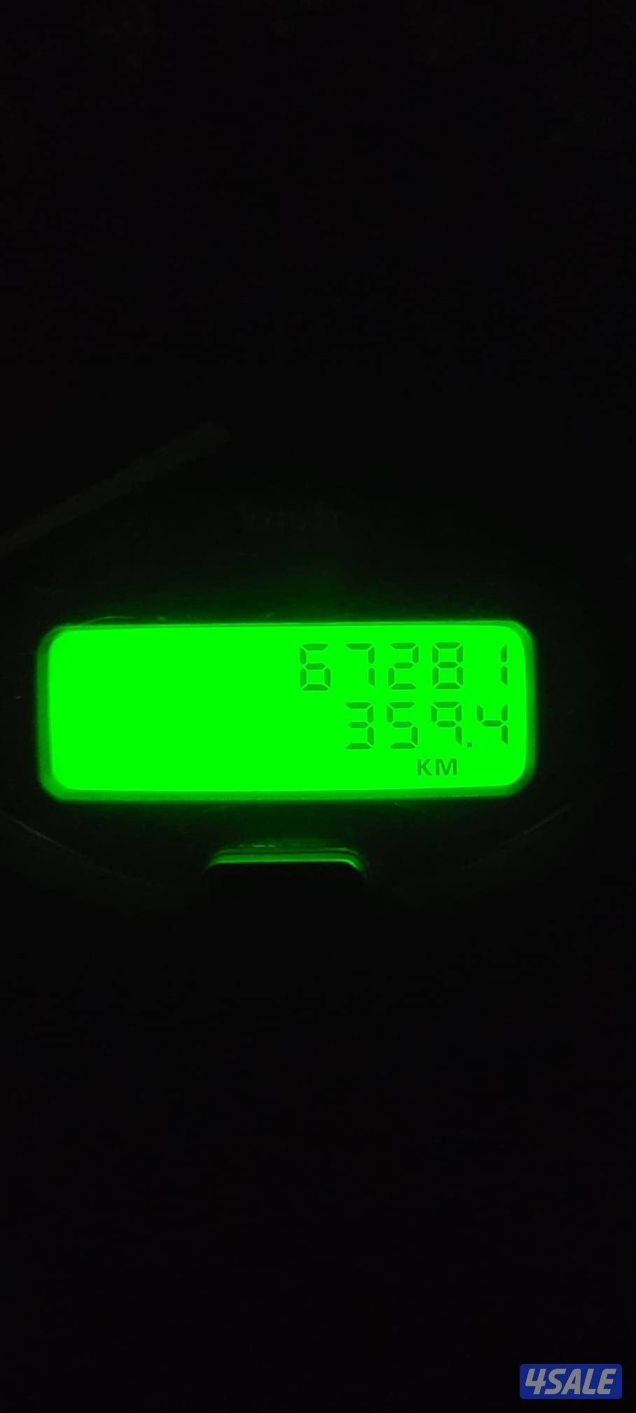 مشرف  بالقرب من الملاعب6