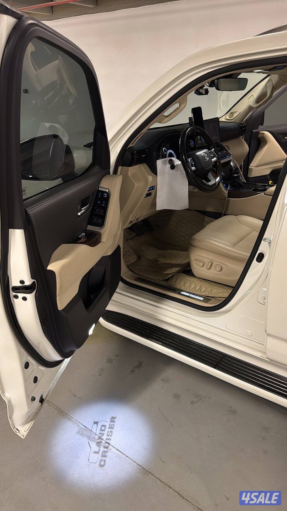 للبيع لاندكروزر GXR موديل 2022 – ايرواس1