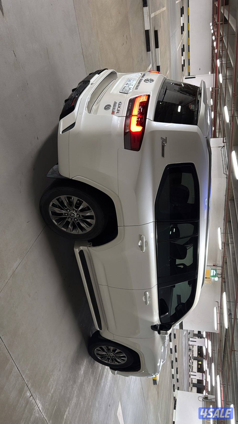 للبيع لاندكروزر GXR موديل 2022 – ايرواس6