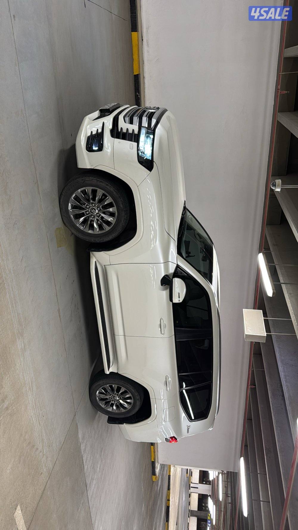 للبيع لاندكروزر GXR موديل 2022 – ايرواس7