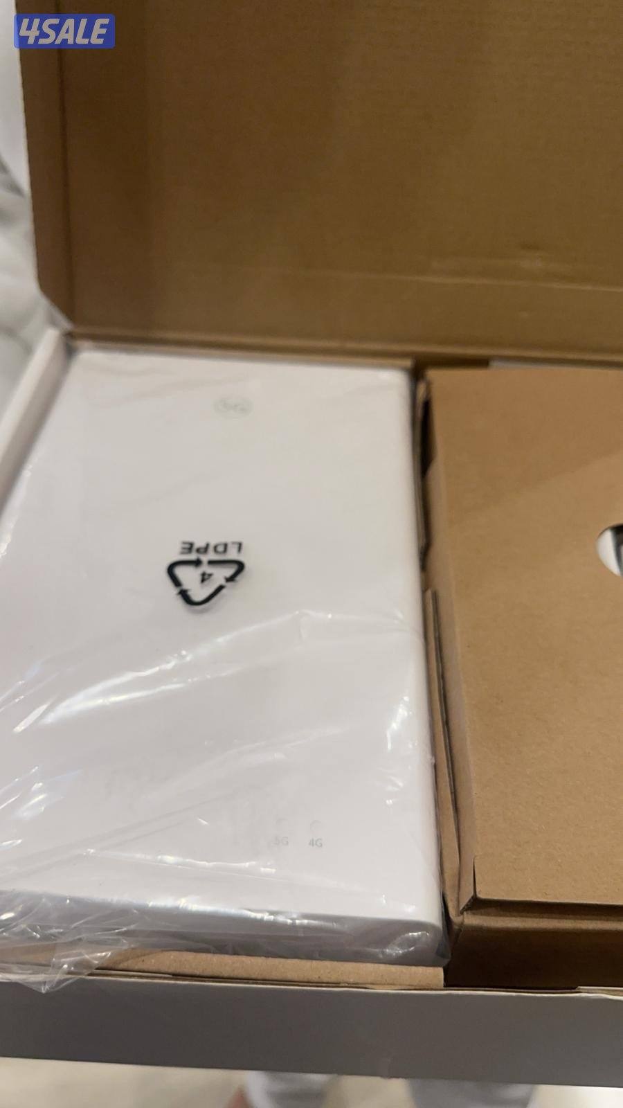 راوتر خارجي شبكات زين شبه جديد سعره جديد بحولي ١٥٠ دينار1