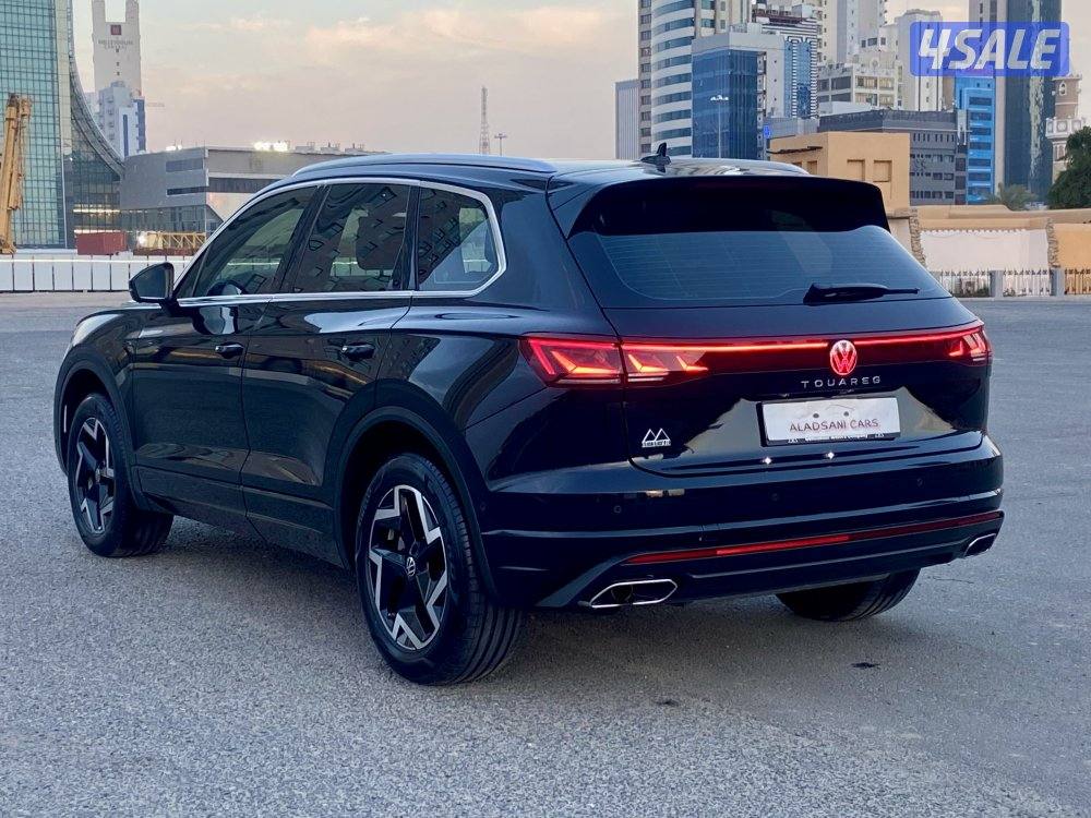 طوارق موديل /2025 _اعلي درجه_عداد/9 الاف كم فقط3