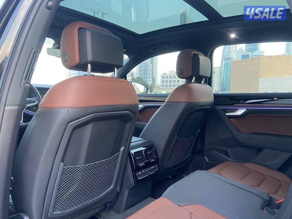 طوارق موديل /2025 _اعلي درجه_عداد/9 الاف كم فقط5