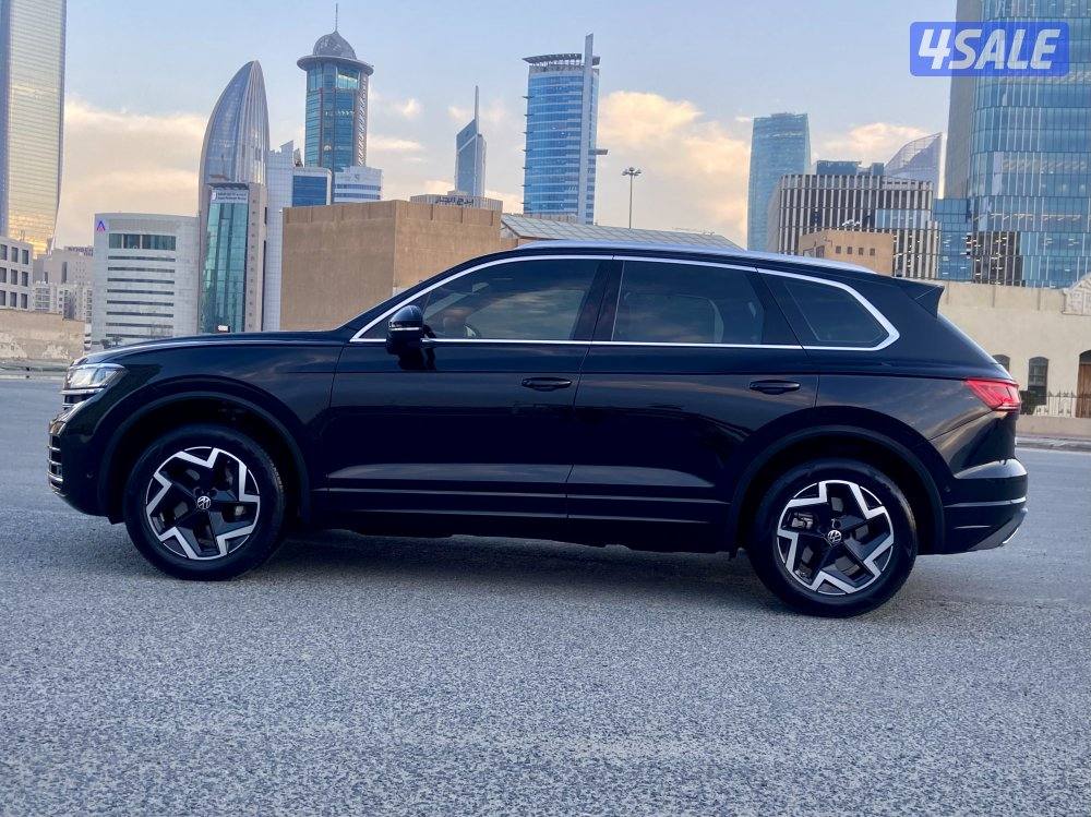 طوارق موديل /2025 _اعلي درجه_عداد/9 الاف كم فقط10