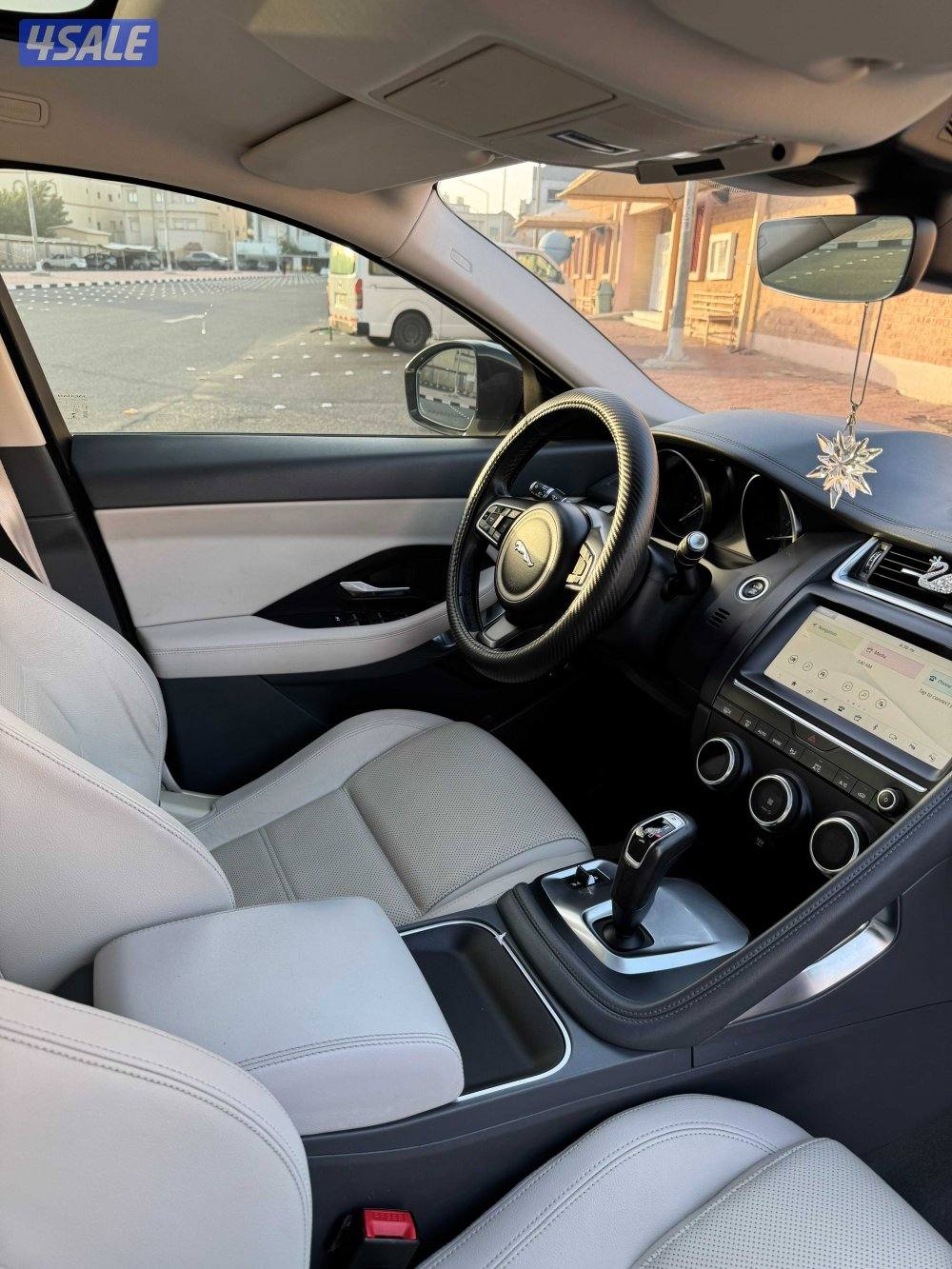 سيارة جاكوار E-pace موديل 20181