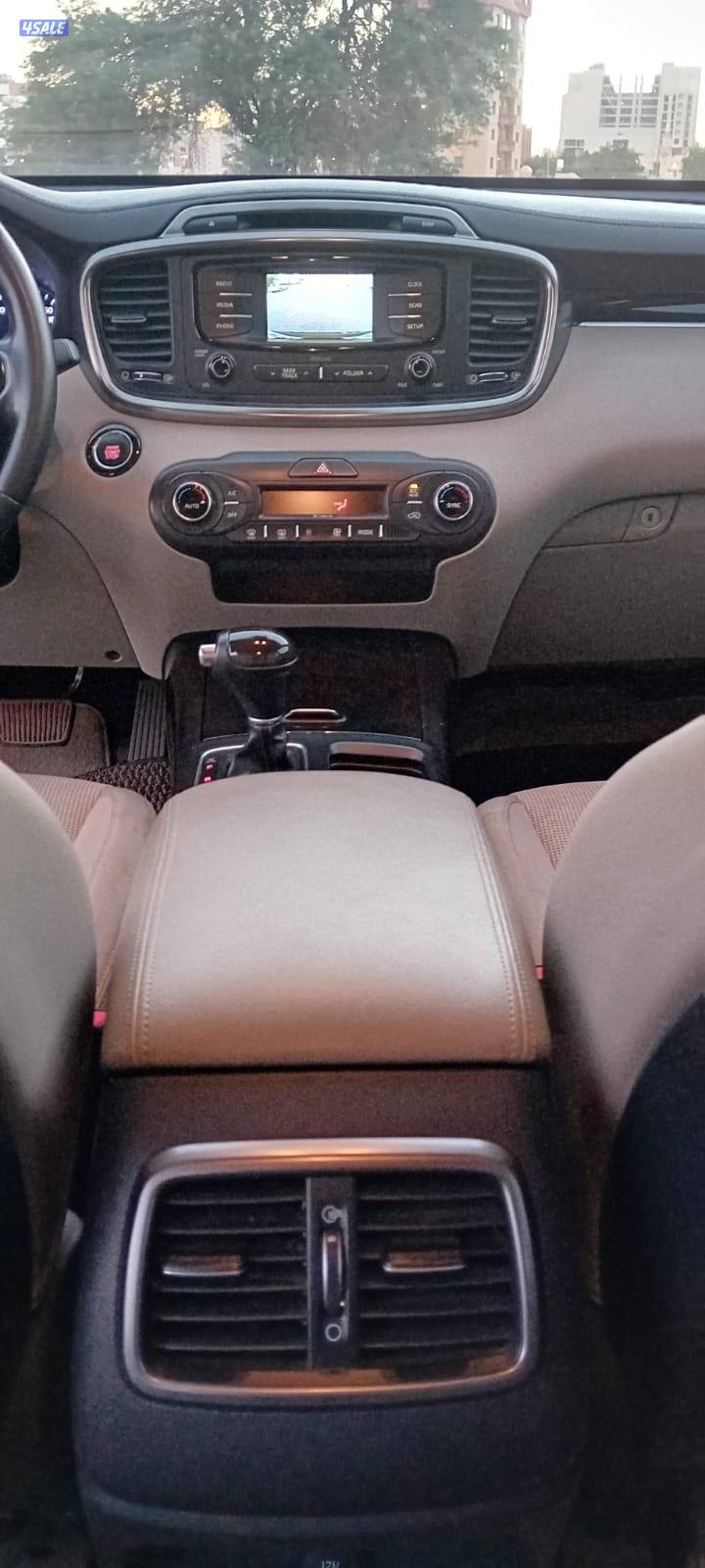 كيا سورينتو 2018 عداد قليل 125 الف صبغ الوكالة وبحالة الوكالة12