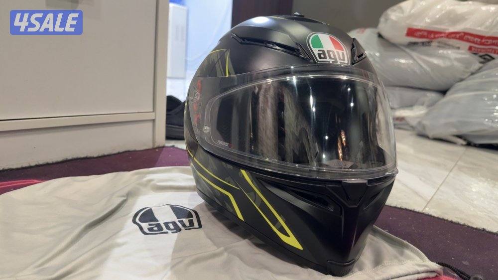 للبيع خوذة دراجة نارية جديدة2