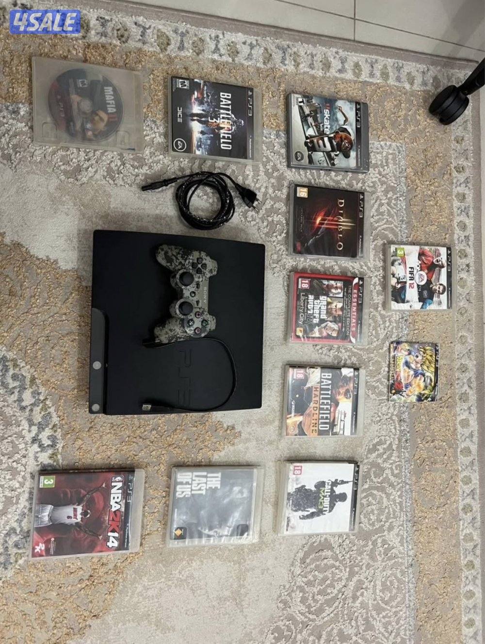 PS3 Slim 500GB with 11 Games0