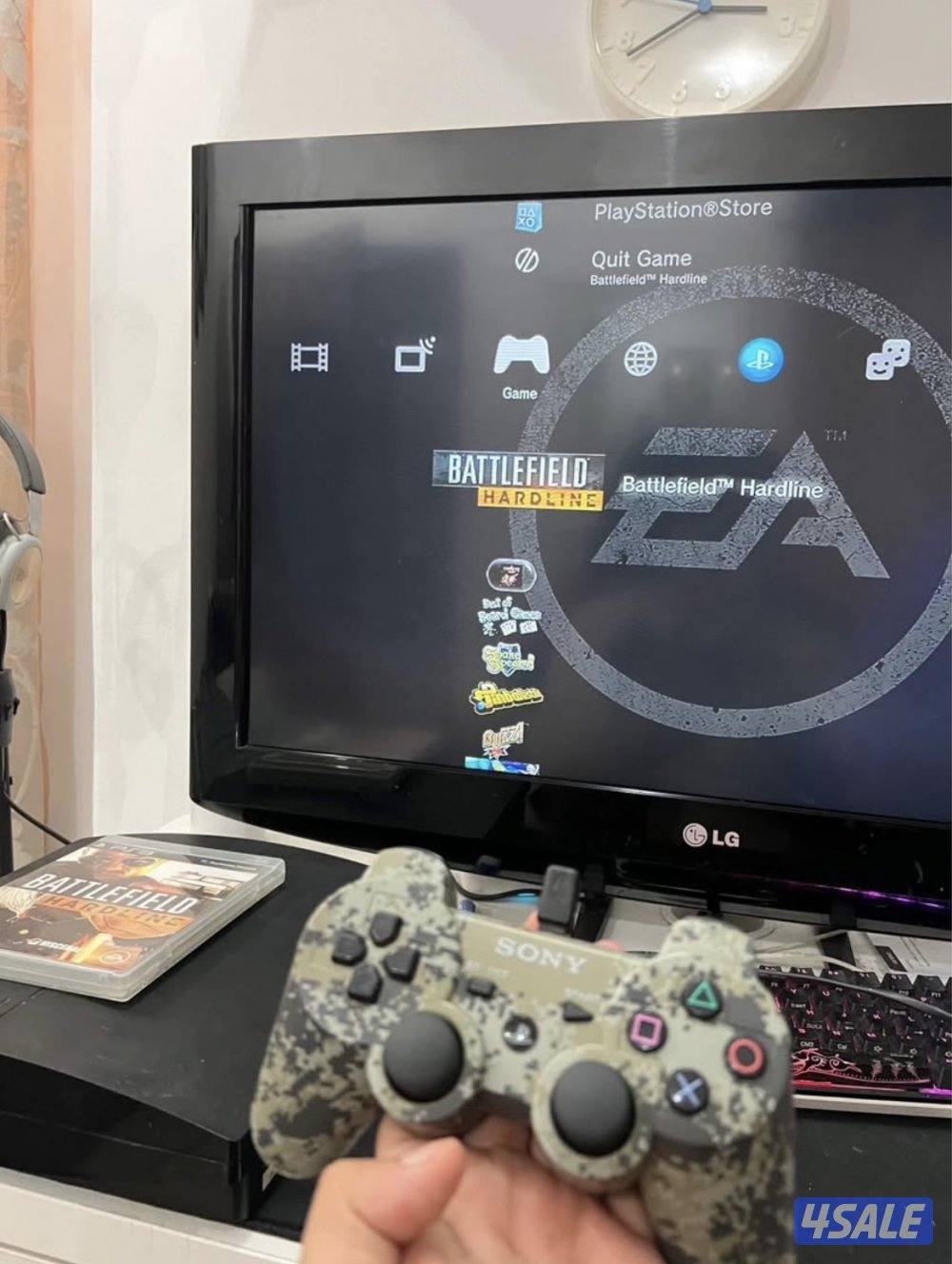 PS3 Slim 500GB with 11 Games5