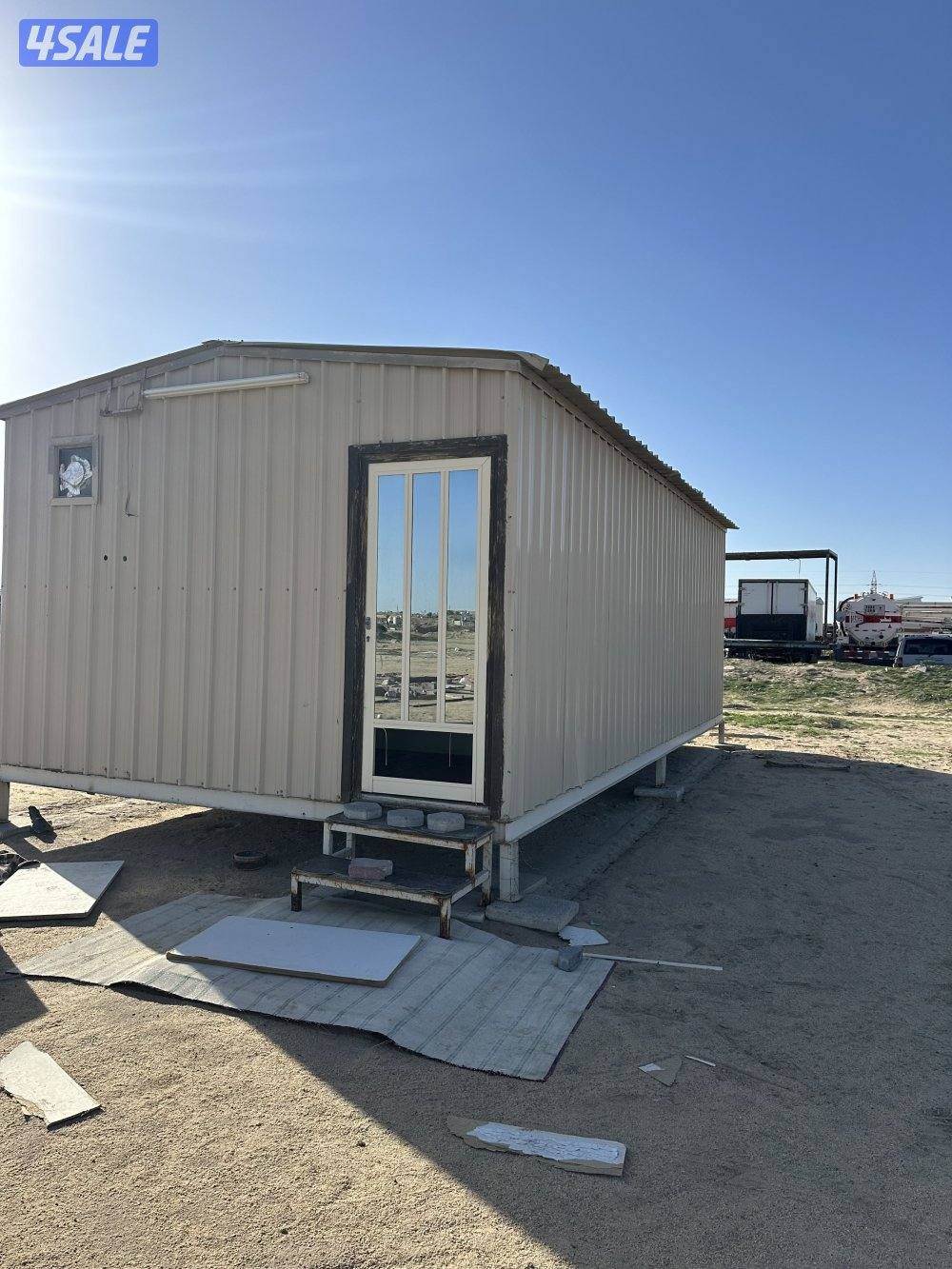 للبيع شاليه. ثابت. 8 ب 4 مقيم. غرفه.  ومخزن0