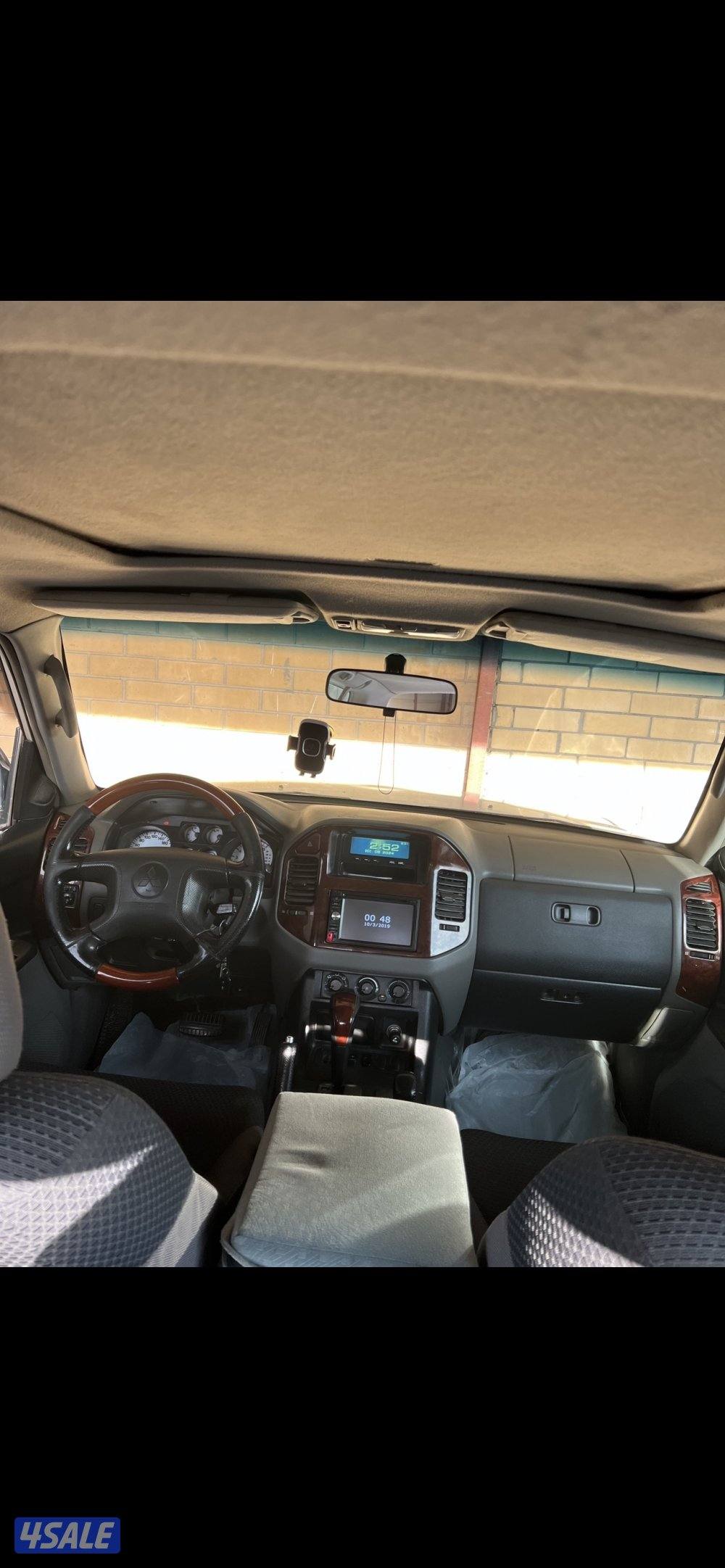 للبيع باجيرو ربع3