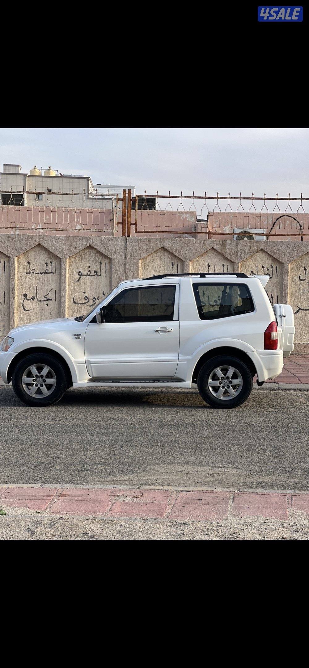 للبيع باجيرو ربع1