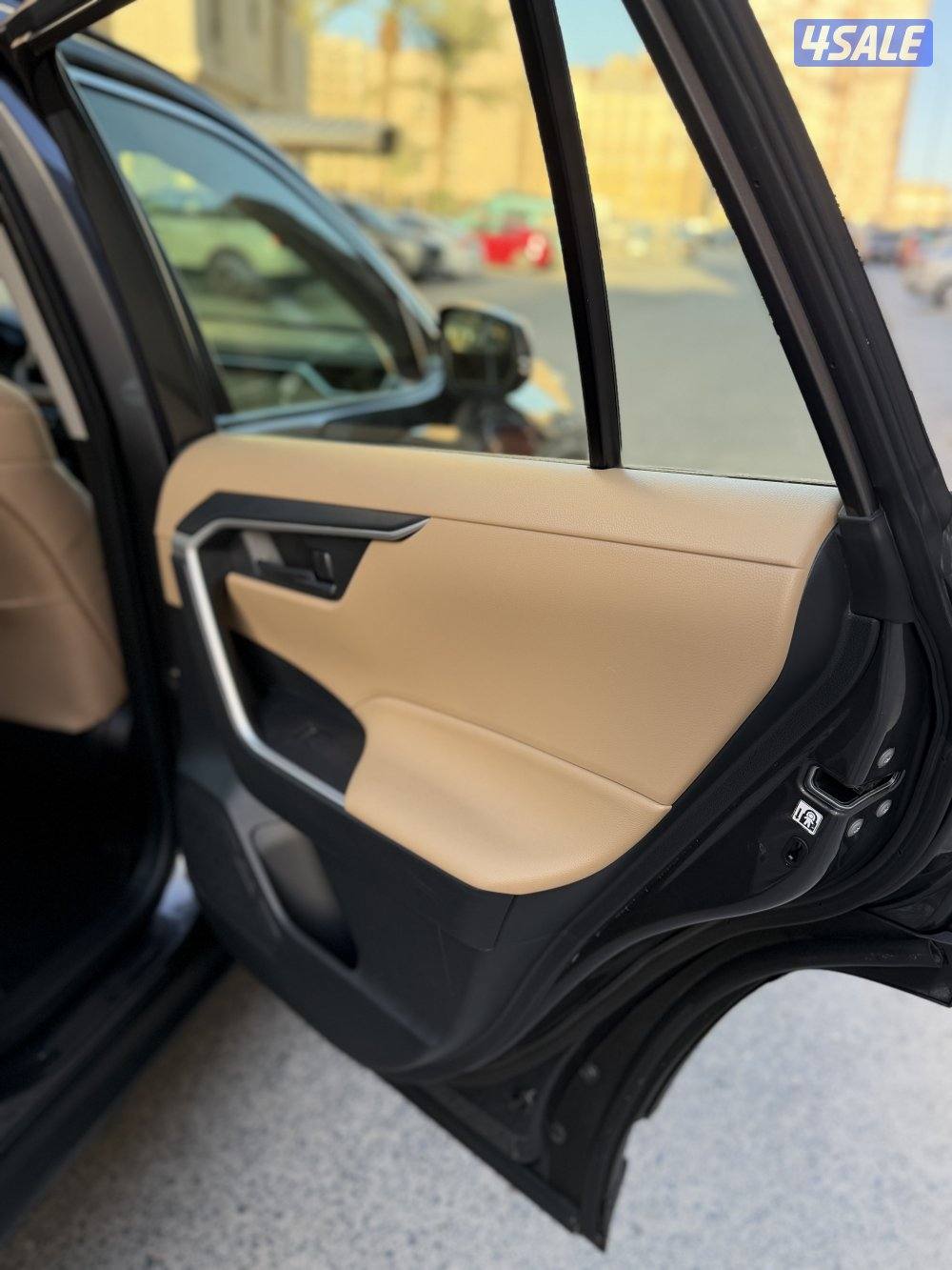 تويوتا راف فور موديل 201912