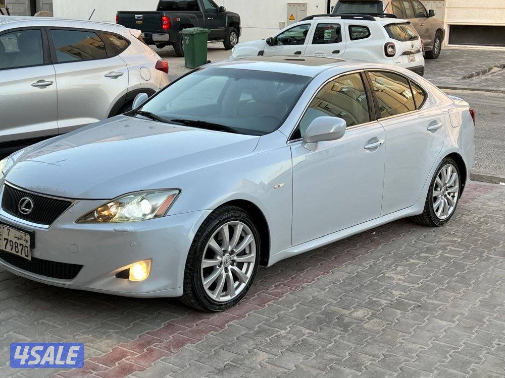 Lexus is0