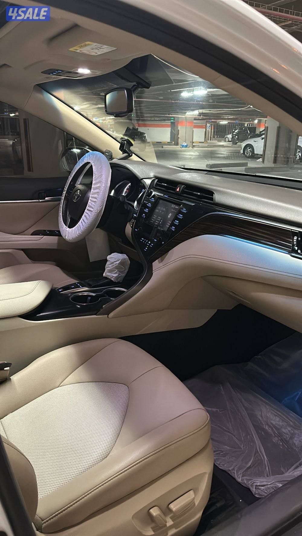 للبيع كامري لمتد فل كامل المواصفات 20196