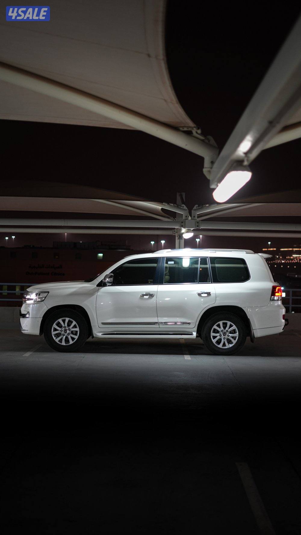 للبيع لاند كروزر GXR 2017 صبغ وكاله2