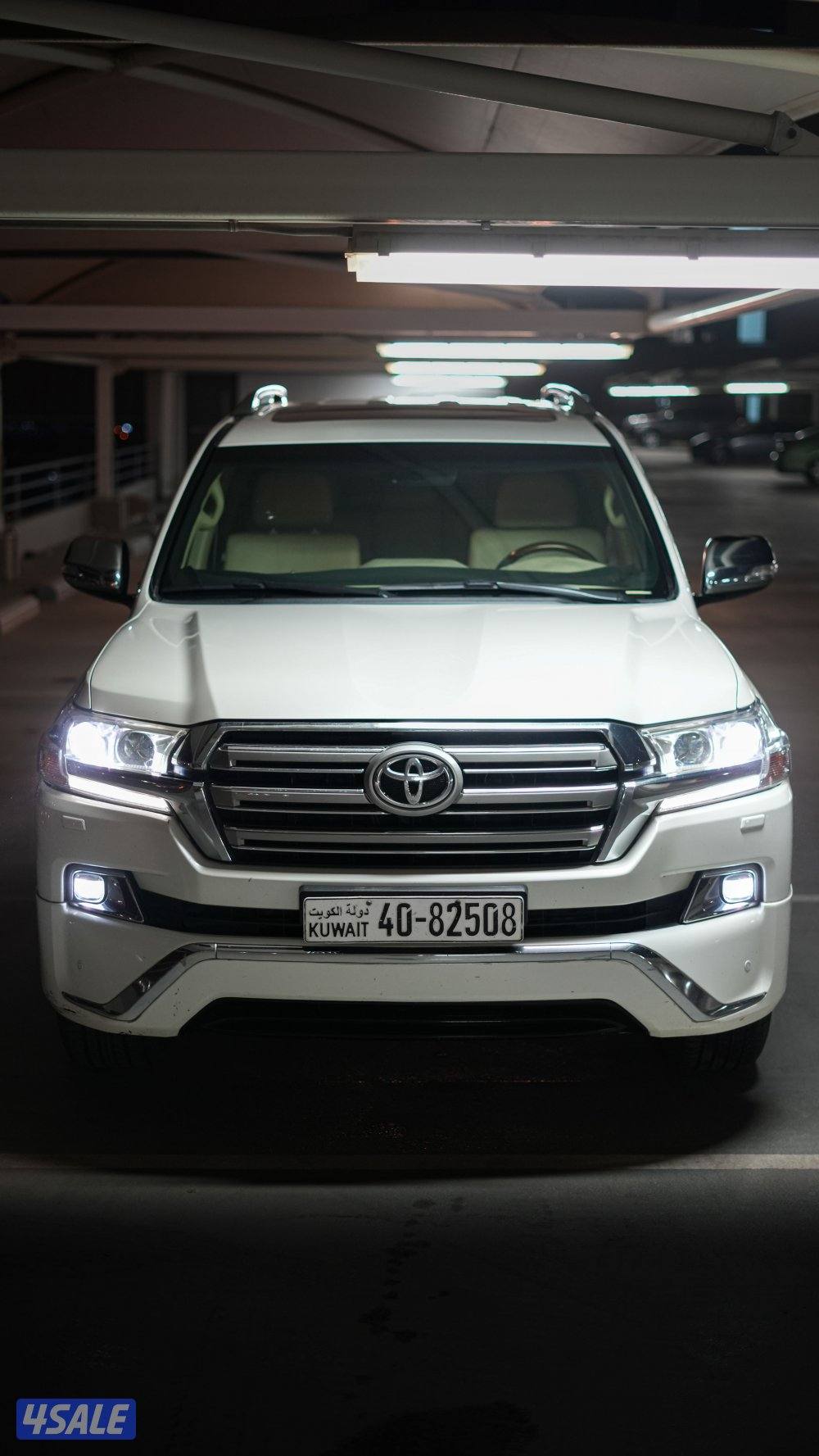 للبيع لاند كروزر GXR 2017 صبغ وكاله6