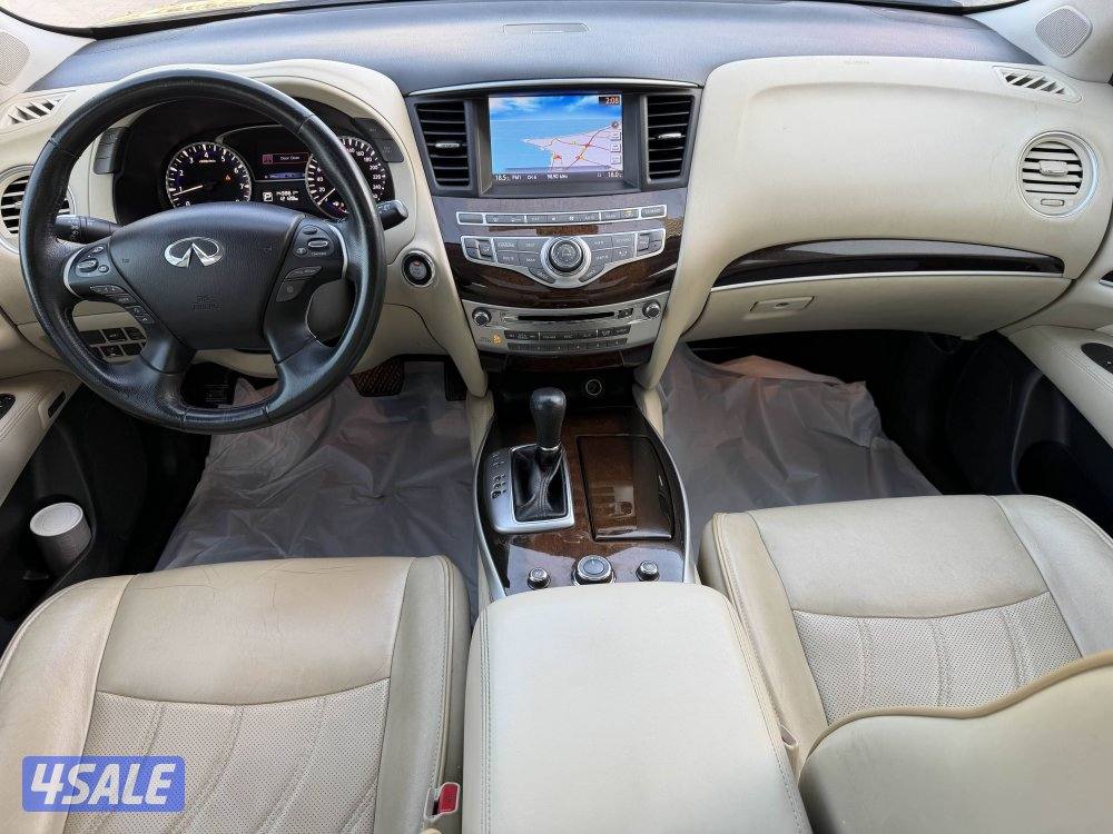 Infinity QX60 model 2015 full option original paint very good9