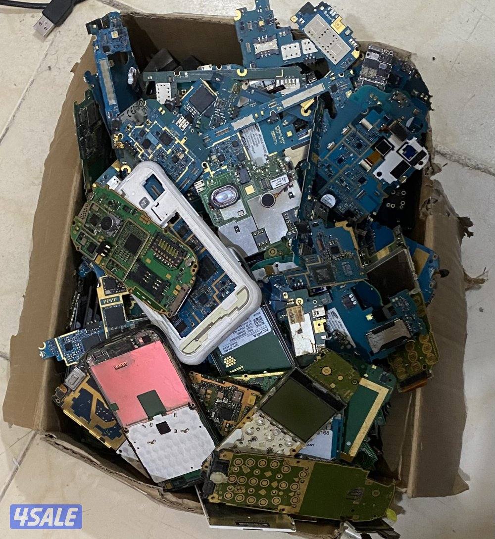 مجموعة بورد لهواتف قديمه ما بين سامسنج ونوكيا ومودلات اخري0