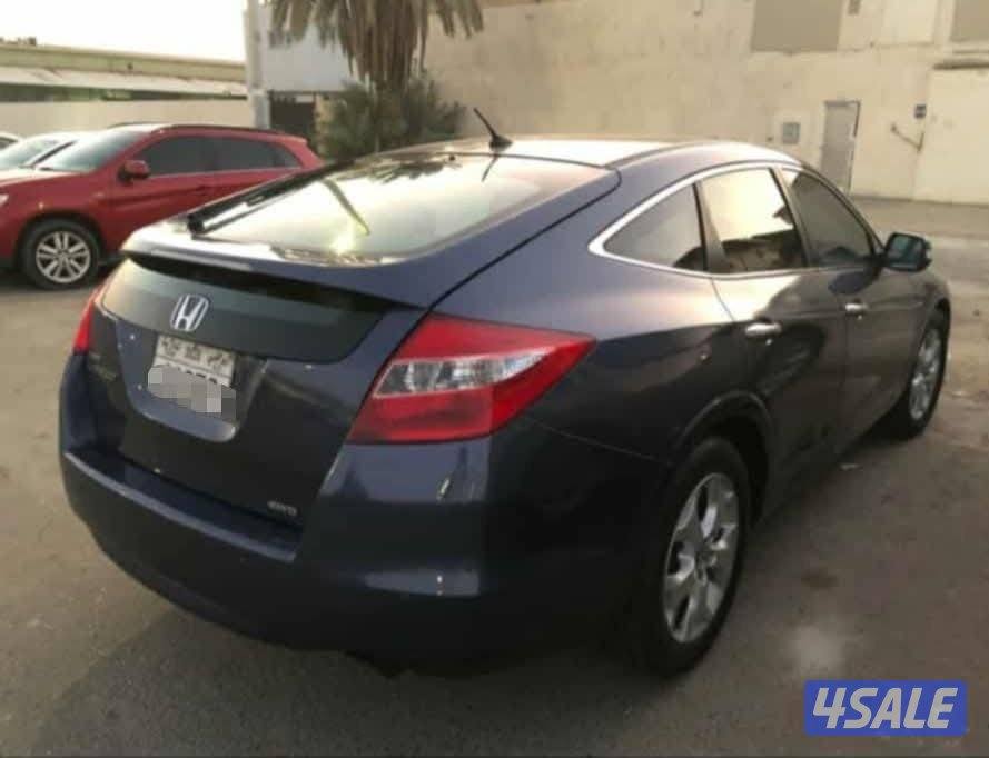 للبيع هوندا كروس تاور بحاله ممتازه شرط الفحص2