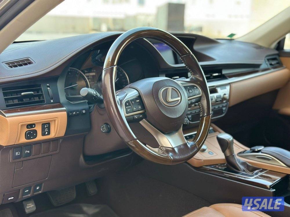 لكزس ES350 بحالة الوكاله12