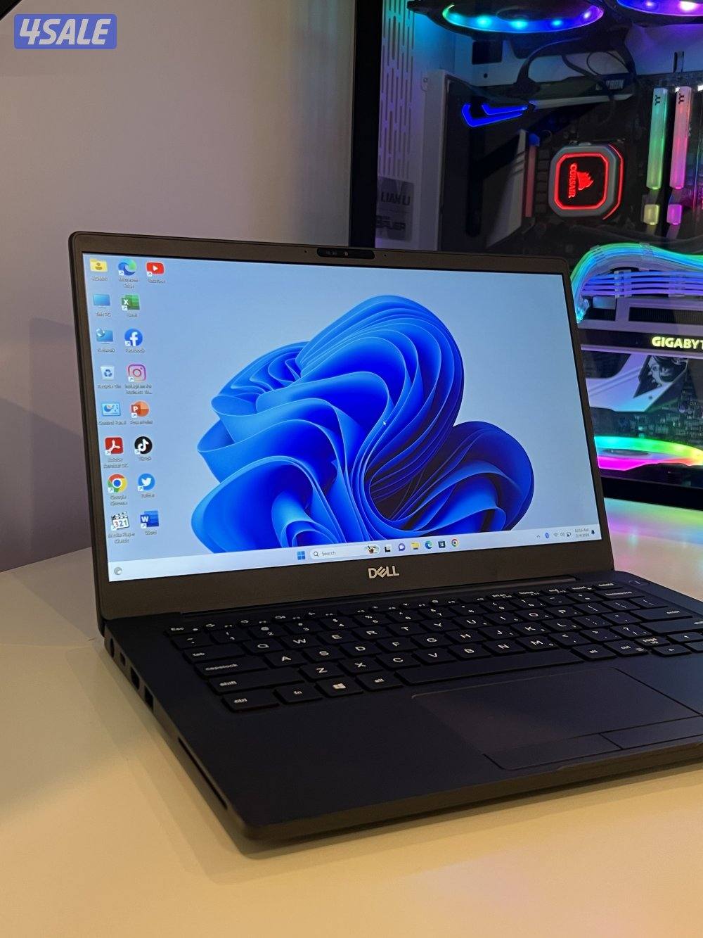 للبيع ديل 7300 شاشة لمس0