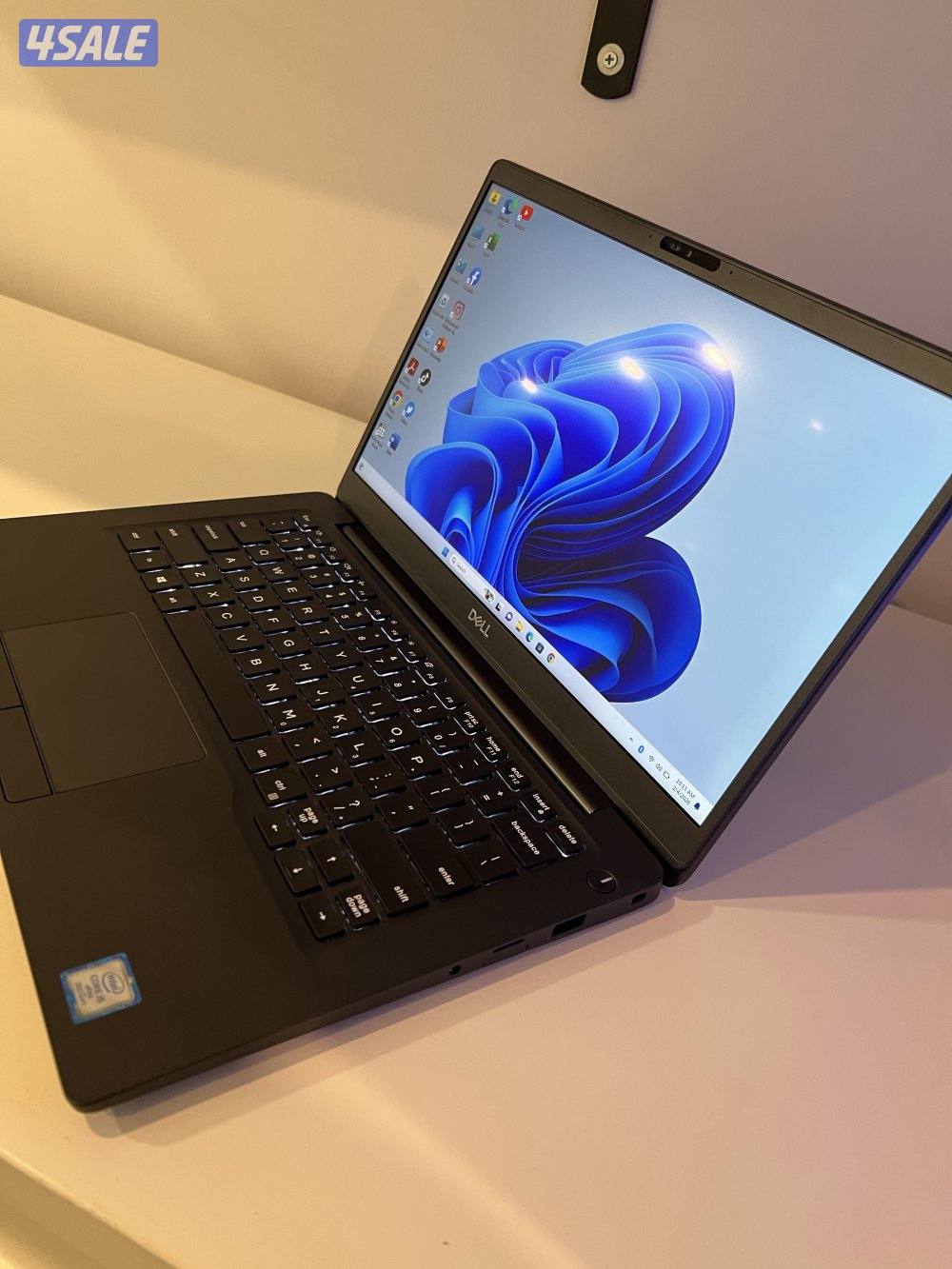 للبيع ديل 7300 شاشة لمس2