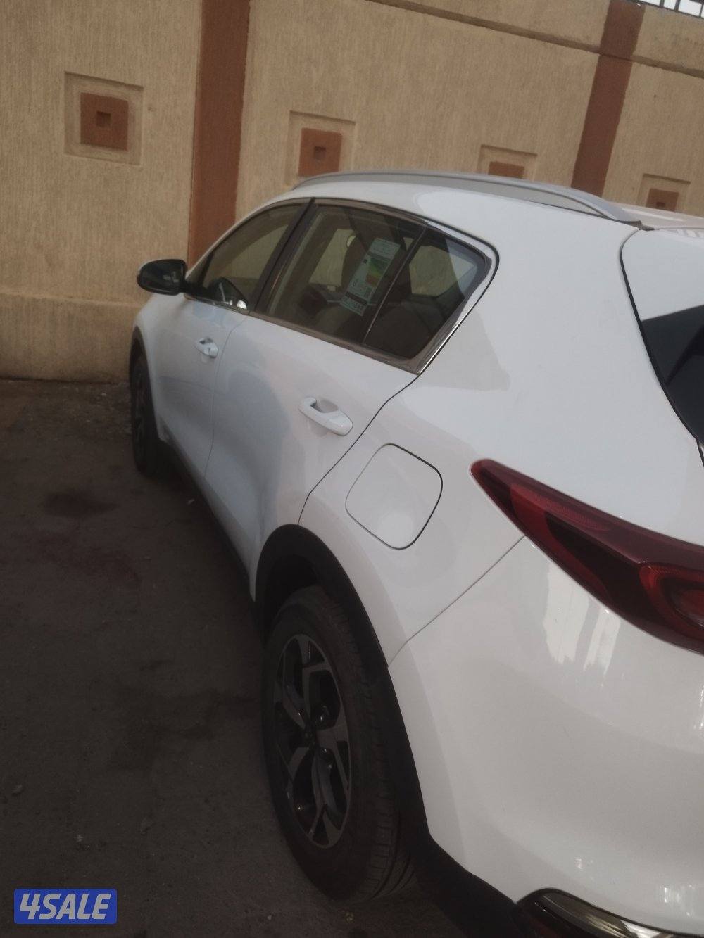 كيا سبورتاج 2021 ماكينه وسط 2000 سي سي2