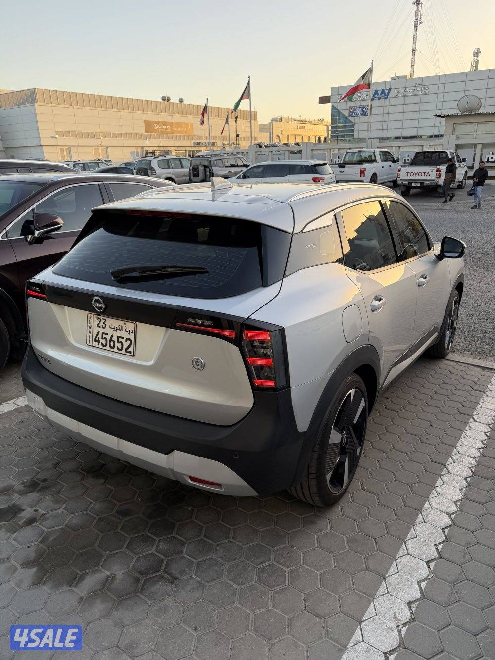 للبيع NISSAN KICKS 2025 اعلى درجة في الوكالة4