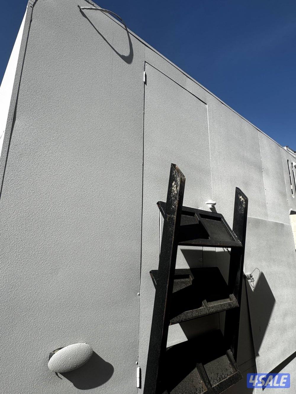 فود ترك او موتر هوم .. خشب مقاوم وعليها حماية رش قودزيلا ..صبغه جديده0