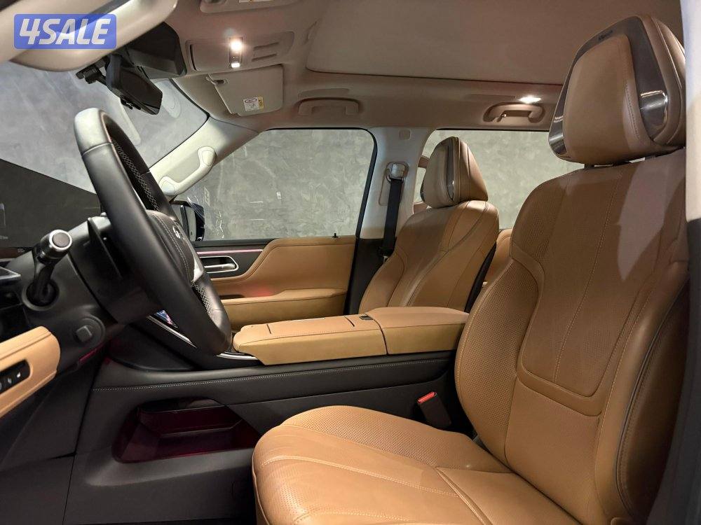 انفينيتي QX 802